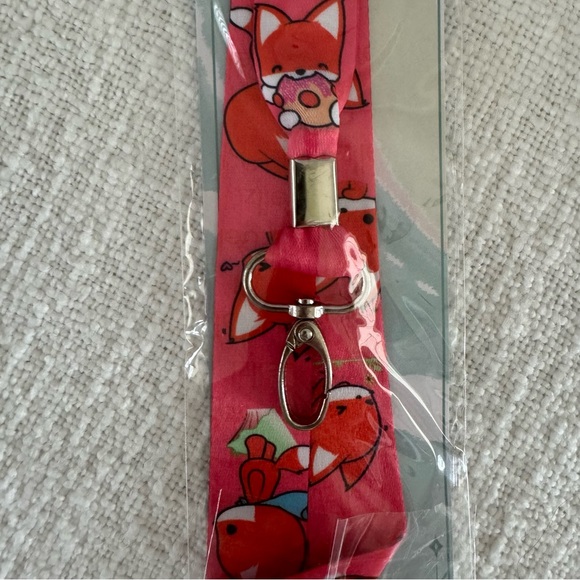 FOXXI LANYARD KEYS AND BADGE HOLDER - Picture 3 of 5